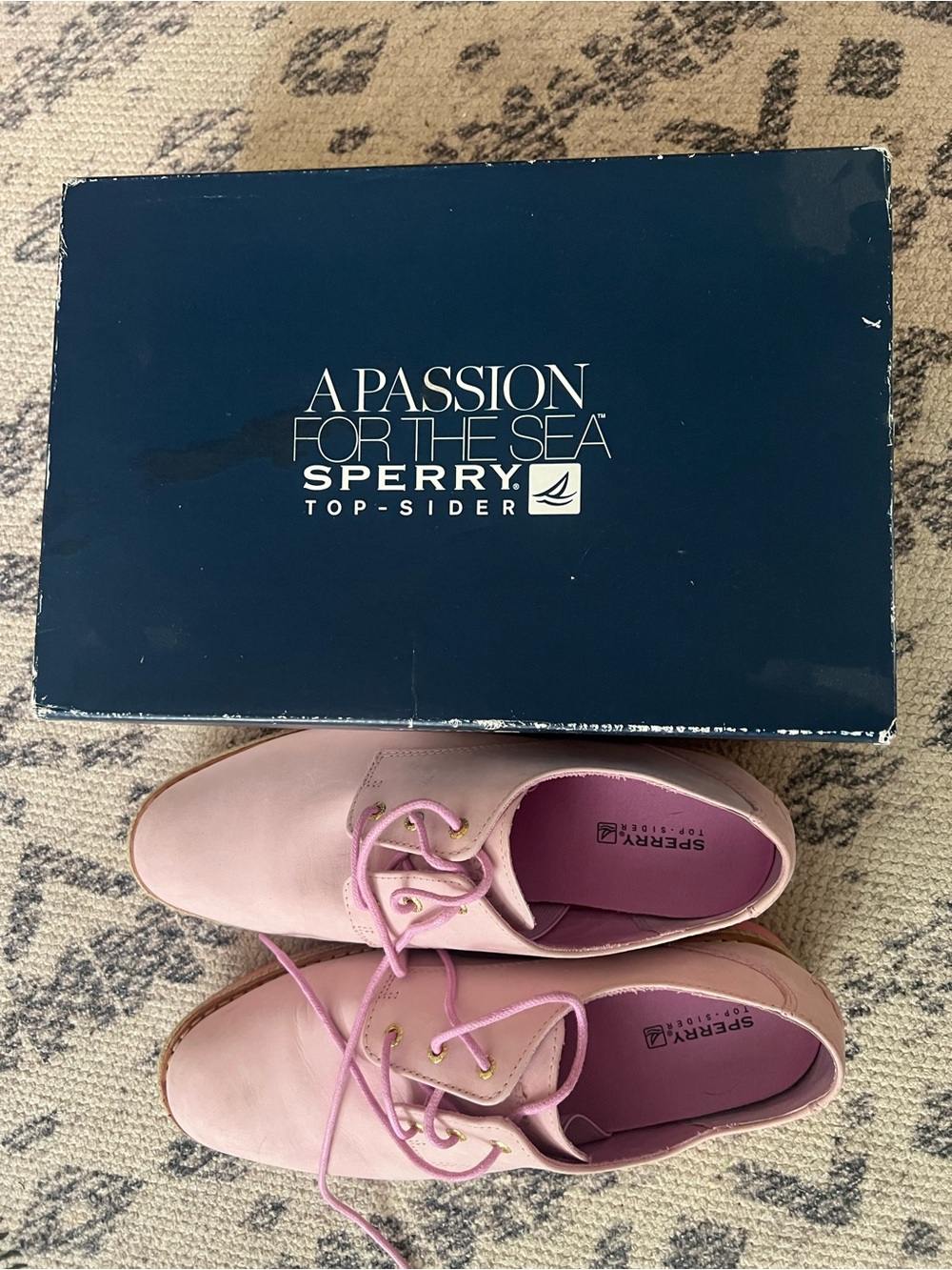 Sperry Women's Light Pink Moccasin Boat Shoes